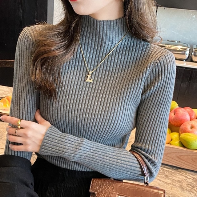 날씬해 보이는 반폴라 골지 니트